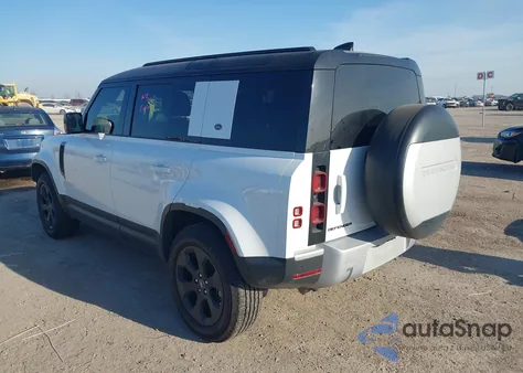 2022 Land Rover Defender 110 Standard z USA, uszkodzony, nr VIN SALEK7RX0N2077920